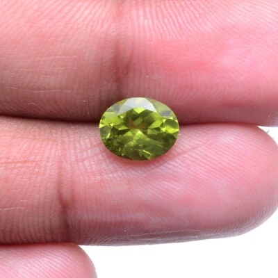 VVS 2.05 Cts Natürlich Peridot Nicht Erhitzt 9mmx7mm Oval Schliff Ringgröße Lose - Bild 1 von 4