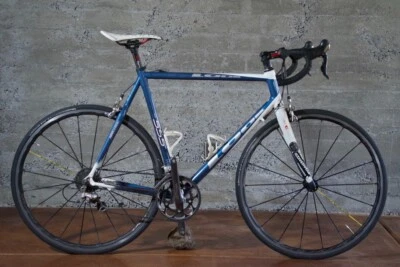 LOOK 555 Foto 1 de 4