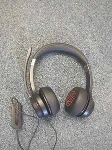 CREATIVE Chat USB On-ear Headset with Swivel-to-mute Noise-cancelling Boom Mic - Afbeelding 1 van 2