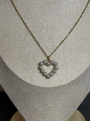 NEW Handmade Gold/Pearl Heart Necklace | 18 Inches - Image 1 of 4