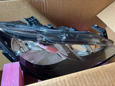 Chrysler Pacifica 2017-2023 luz principal lámpara lado derecho genuino MOPAR 68228944AH Foto 1 de 4