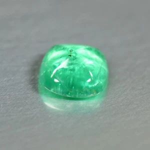 0.54 Cts_Best Sugarlouf Cushion_100 % Natural Zambian Bright Green Emerald - Bild 1 von 3