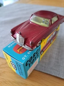 CORGI 253 MERCEDES BENZ 220 SE COUPE. - Picture 1 of 5