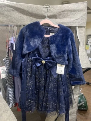 Vestido de férias azul marinho com brilho dourado tamanho cinco. Com casaco - Imagem 1 de 3