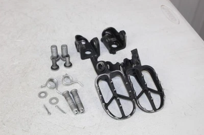 2019 - 2024 Honda CRF450R OEM Footpegs Foot Pegs Pins CRF450 CRF 250 450 22/4 - Image 1 of 4