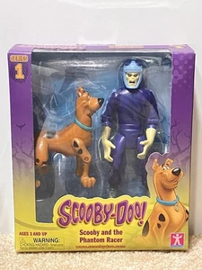 Serie 1 Scooby Doo and the Phantom Racer Figuras de Acción Carta de Personajes Nuevo en Caja - Imagen 1 de 7