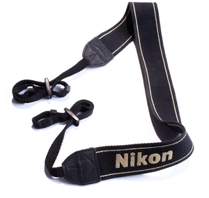 CINTURINO DA COLLO ORIGINALE PER FOTOCAMERA NIKON (versione precedente) - Foto 1 di 2