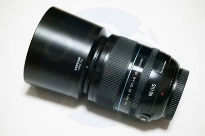Samsung NX 60mm F2.8 Macro ED OIS SSA Lens - Image 1 of 4