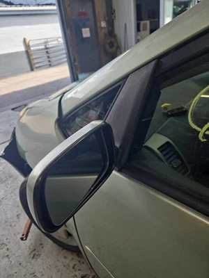 Used Left Door Mirror fits: 2008 Toyota Prius Power heated Left Grade A - Image 1 of 4