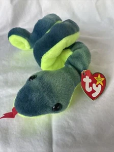 Hissy TY Beanie Baby…Rare 1997 PVC Great Color…Near Mint Condition - Picture 1 of 3