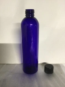 Flaschen Kunststoff Blue Bullet 8oz mit schwarzer Kunststoffkappe.  1 Kiste 138 Flaschen - Bild 1 von 1