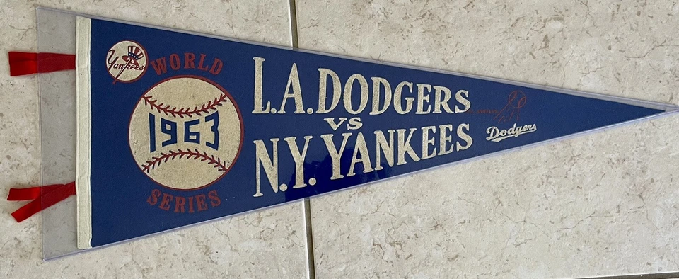 1963 Los Angeles Dodgers vs New York Yankees Serie Mundial Banderín 29” Tamaño Completo Foto 1 de 3