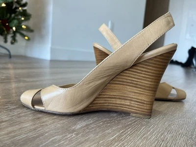 Christian Louboutin Eslinga Trasera Tacón de Cuña Talla 39 Foto 1 de 4