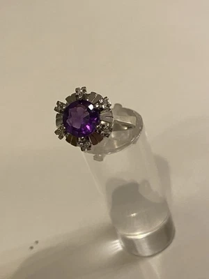 Weißgoldring mit Amethyst und Brillanten - Bild 1 von 4