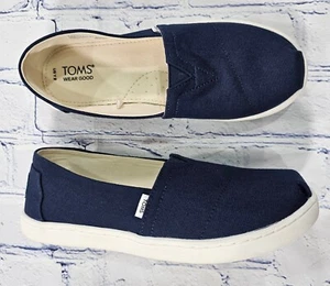 TOMS Classic Navy Canvas Slide On Shoes YOUTH KIDS SIZE 2 - Picture 1 of 10