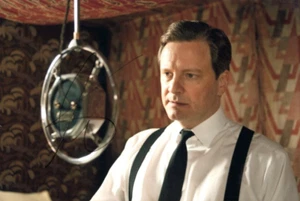 THE KING'S SPEECH: COLIN FIRTH 'KING GEORGE VI' SIGNED 6x4 ACTION PHOTO+COA - Picture 1 of 1