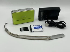 Sony Cyber-shot DSC-T2 Green 3x Zoom Digital Camera w/ Battery Charger Japan - Picture 1 of 24