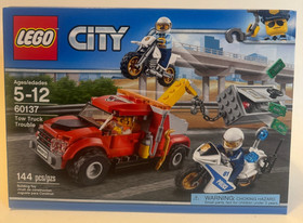 New LEGO City Police Tow Truck Trouble 60137 set BANK VAULT HEIST COPS & ROBBERS