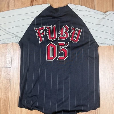 老式Fubu 05体育系列棒球球衣男式大号黑色红色纽扣Y2K — 第 1/4 张图片
