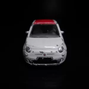 N24.458 Stellantis Fiat 500 Italia Majorette Auto Miniatura Metallo Bianco Rosso - Foto 1 di 21