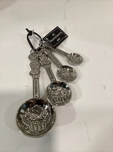 Set of 4 Ganz Metal Measuring Spoons Silver Tone Cupcake Embossed Design - Picture 1 of 5