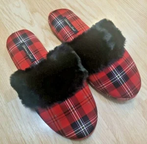 Victoria's Secret size Small satin plaid faux fur red Christmas house slippers - Picture 1 of 5