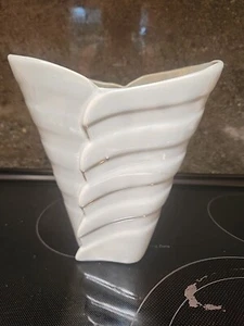 Vintage Bauer CAL Art Modernist Vase Green 9" Tall 8" Wide - Picture 1 of 3