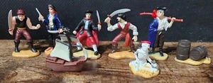 Safari Ltd Mixed Lot of 8 Pirates Buccaneers Accessories Mini Figure Toppers - Picture 1 of 4