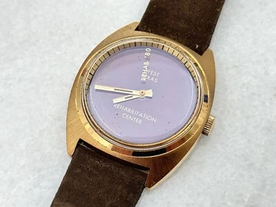 Reloj mecánico publicitario vintage West Texas REHABILITATION para mantener el tiempo Foto 1 de 4