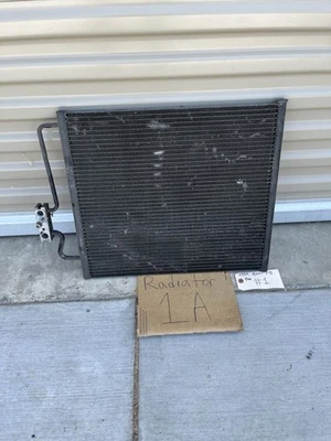 1995-2001 BMW 740i E38 4.4L AC A/C condensador 64538378439 usado - Imagem 1 de 4