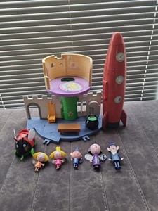 Ben & Holly's Little Kingdom Toy Bundle, Ride on Gaston, Figures, Playset  - Picture 1 of 10