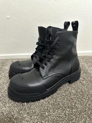 Bota de Combate Marni Leather Dada Army 42 Foto 1 de 4