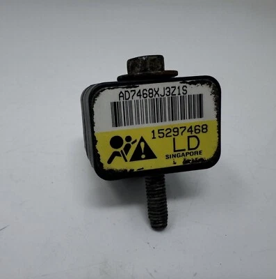 🔥 2007-2008 Chevy Silverado GMC Sierra Front  Sensor 15297468 - Image 1 of 4