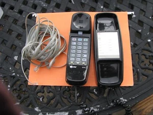 AT&T 210 Touch Tone Telefon przewodowy Vintage Czarny.  Stan bardzo dobry. - Zdjęcie 1 z 3