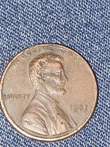 1983 Cooper (Error Or Pattern?) Lincoln Cent - Picture 1 of 3