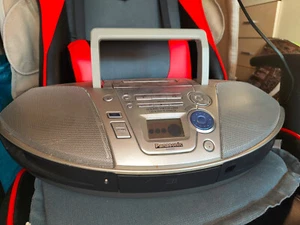 Sistema de CD estéreo portátil Panasonic RX-ES22 - Imagen 1 de 5