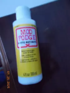 Unopened 4 Ounce Bottle of Mod Podge Mat / Matte Mate Glue/Sealer - Picture 1 of 4