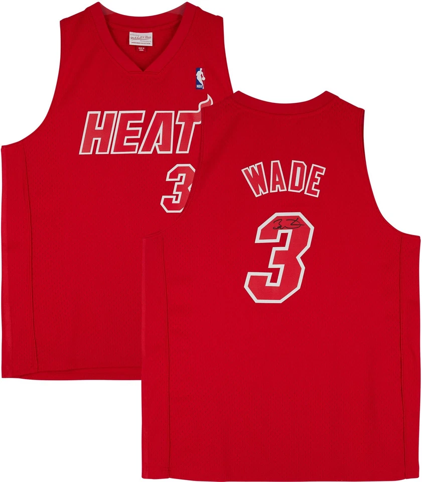 Camiseta deportiva Swingman Mitchell & Ness 2012 firmada por Dwyane Wade Miami Heat día de Navidad Foto 1 de 4