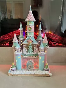 Christmas Disney Princess Like Gingerbread Enchanting Castle LED lights PINK - Picture 1 of 8