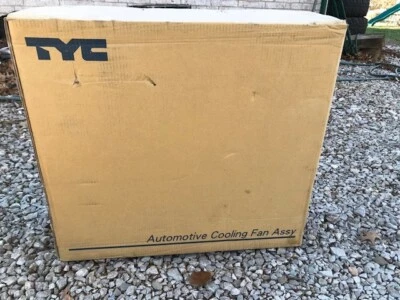 Conjunto de ventilador de radiador y condensador doble TYC 621560 para Jeep Liberty 2005 Foto 1 de 2