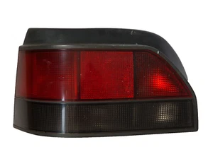 Renault Clio I Luz Trasera Izquierda 7700796117 Luz de Freno - Imagen 1 de 2