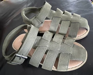 CHILD SIZE UK 12 KHAKI GREEN SANDALS NEW NEVER WORN NUTMEG - Imagen 1 de 7