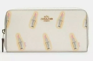 NWT Coach C3313 Accordion Zip Wallet In Canvas & Leather With Lips Print $250 - Picture 1 of 2