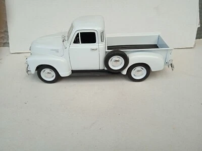 MODELLINO CHEVROLET - CHEVROLET PICK UP 1953 - SCALE 1:24 - Immagine 1 di 4