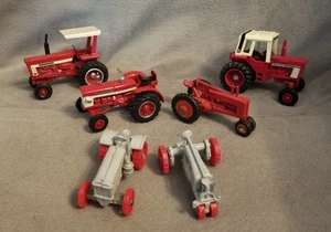 IH Int'l McCormick Deering Farmall Case Tractores ERTL 1/64 Diecast Lote de 6 - Imagen 1 de 16