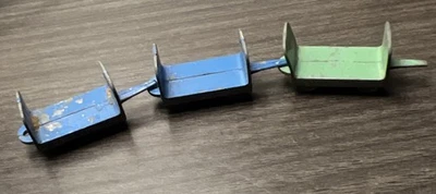 3 carros de equipaje vintage de aeropuerto Tootsietoy juguetes de metal-años 50’s-1960’s Foto 1 de 3