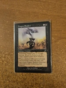 MAGIC THE COLLECTING AZOTE DRAGÓN SOMBRA LIGERAMENTE JUGADO - Imagen 1 de 2