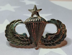 NEW SILVER REGULAR US ARMY- AIR FORCE SENIOR AIRBORNE BADGE WING NICKEL - Picture 1 of 4