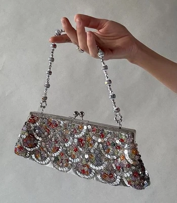 Free People Y2K 童话核心串珠亮片单肩包钱包手拿包 — 第 1/4 张图片