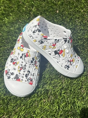 Native x Disney Baby Toddler Sz C5 Mickey Mouse White Slip-On Shoes - Image 1 of 4